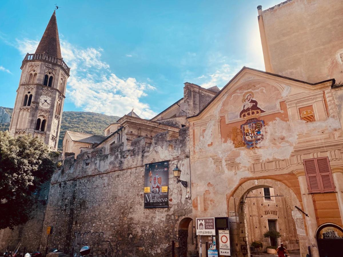 Hostdomus - Bilocale Sul Borgo Lejlighed Finale Ligure Eksteriør billede